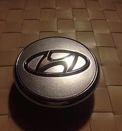 Логотип на колпак литого диска Hyundai